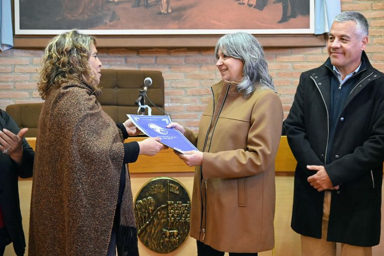 El honorable Concejo Deliberante de Villa Mercedes distinguió a LV15