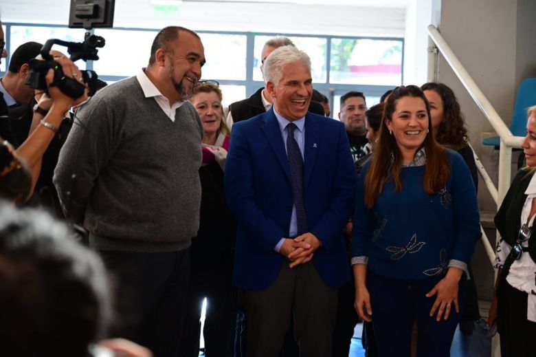 El Gobernador recorrió el Palacio Municipal de los deportes ‘José María Gatica’