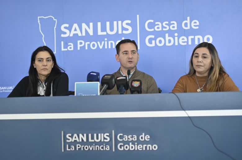 Este viernes, los docentes cobrarán el doble cargo en su totalidad