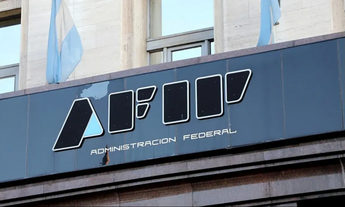 El Gobierno anunció la disolución de la AFIP