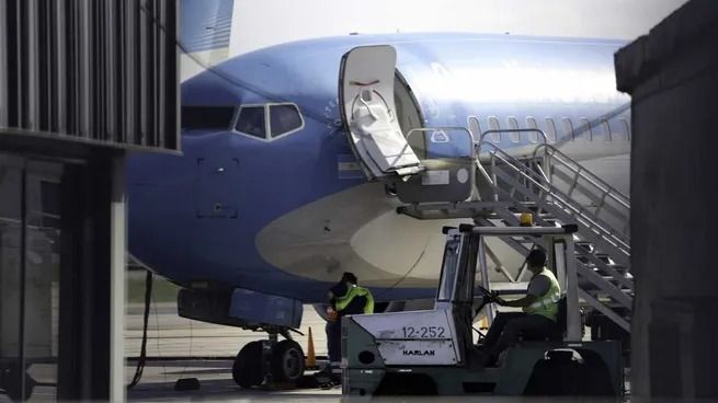 El Gobierno avanza con la privatización de Intercargo