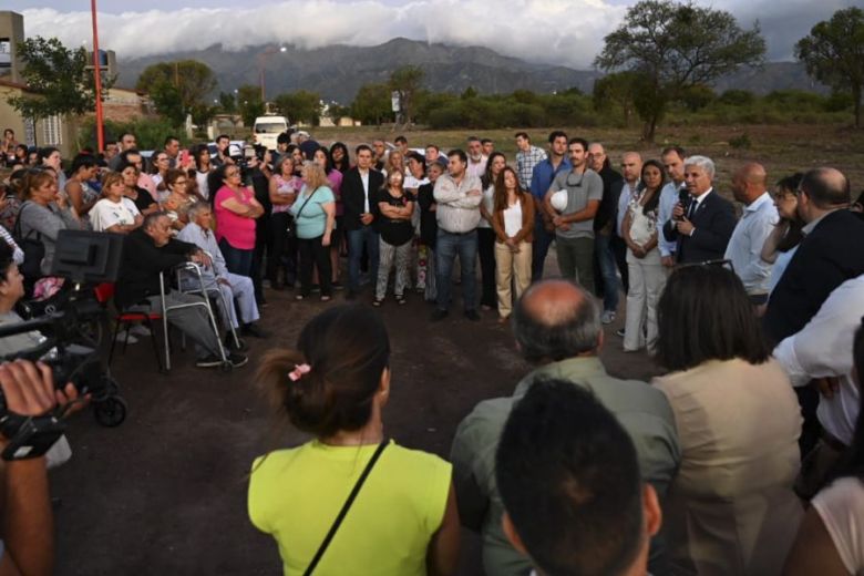 Las máquinas están en marcha: comenzó la construcción de viviendas en La Punta