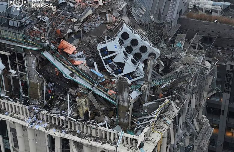 Ola de ataques de Rusia en Ucrania: la embajada de Argentina sufrió daños en Kievs