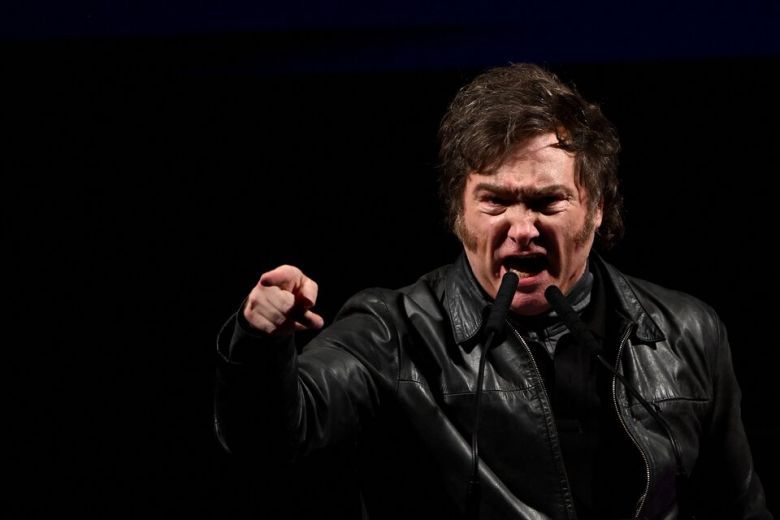 Javier Milei volvió a criticar a Victoria Villarruel, insultó a Axel Kicillof y aseguró que la Argentina está "en deflación"