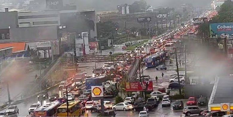 Florianópolis bajo el agua: declaran estado de emergencia tras las lluvias torrenciales