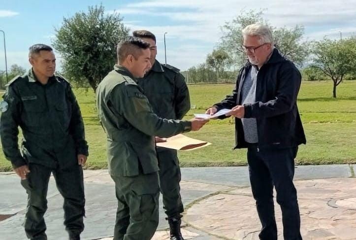 Hicieron un reconocimiento al personal de Parque Automotor por su colaboración con Gendarmería