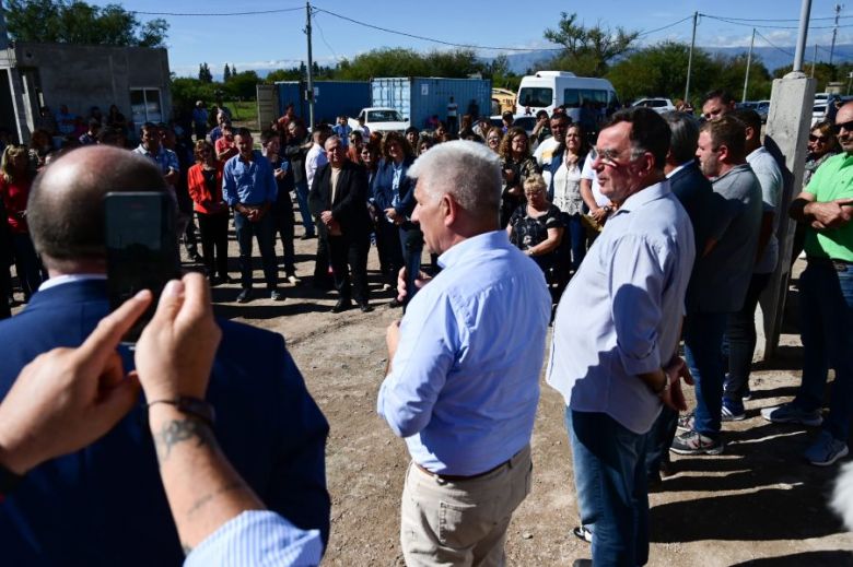 El Gobernador anunció que 25 familias de Santa Rosa recibirán sus casas el 10 de diciembre