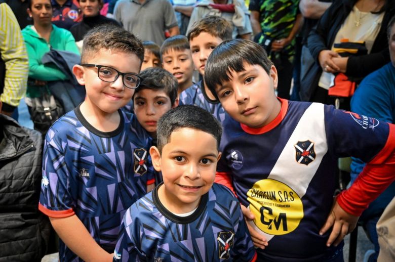 El Gobierno lanzó una propuesta para impulsar el deporte grupal infantojuvenil