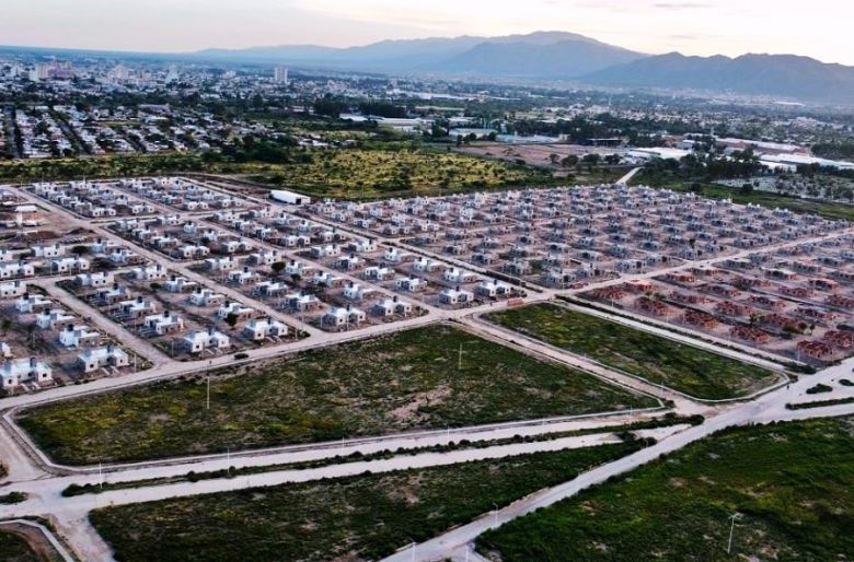 En el nuevo barrio de la ciudad de San Luis ya hay viviendas con el 80% de avance