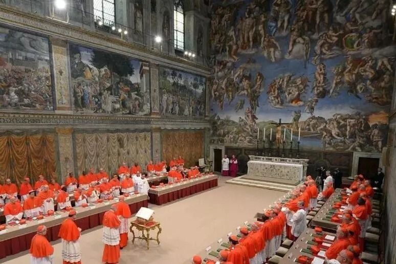 Todo listo para el cónclave: comienza con una misa y luego los cardenales se encierran en la Capilla Sixtina