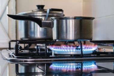 El Gobierno oficializó un aumento en la boleta de gas natural para "financiar subsidios"
