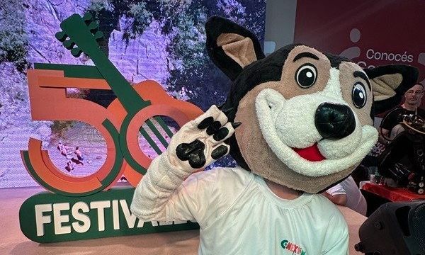 Los ‘50 Festivales de San Luis’ se presentaron en la FIT 2025