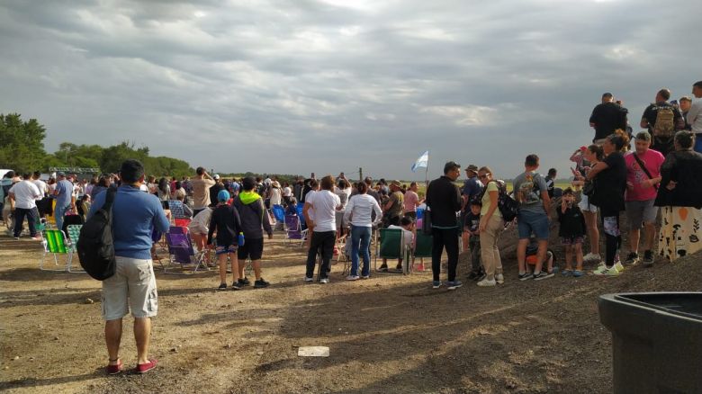 Todas las imágenes del acto oficial por los F-16