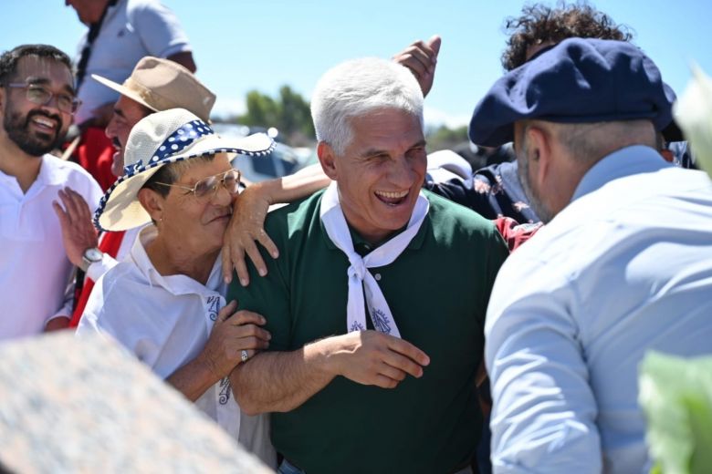 El Gobernador participó de la 32° edición de la Fiesta del Granito, un homenaje a la cultura local