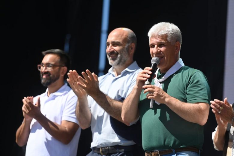 El Gobernador participó de la 32° edición de la Fiesta del Granito, un homenaje a la cultura local