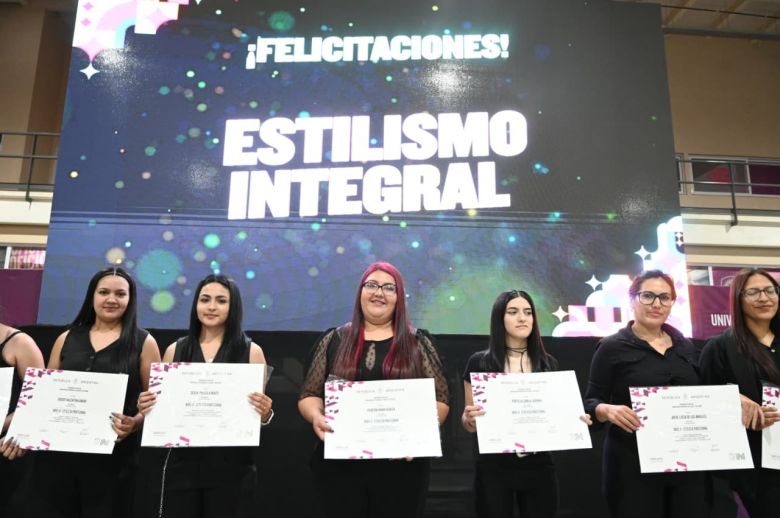 La UPrO celebró su ceremonia de colación 2025 con más de 870 nuevos egresados