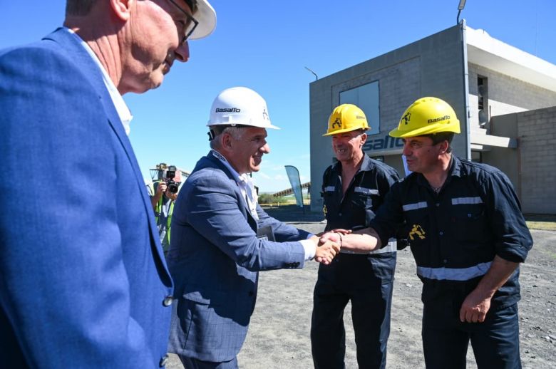 Basalto SRL presentó sus nuevos dos proyectos que generarán cientos de puestos de trabajo