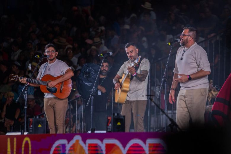 Festival nacional de doma y folklore de Jes&uacute;s Mar&iacute;a entre suspensiones por el clima, noches multitudinarias