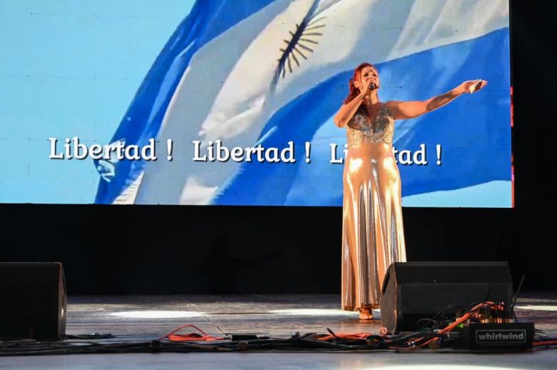 Las fotos de la primera noche de la Fiesta Nacional de la Calle Angosta