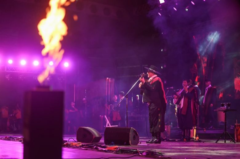 Las fotos de la primera noche de la Fiesta Nacional de la Calle Angosta