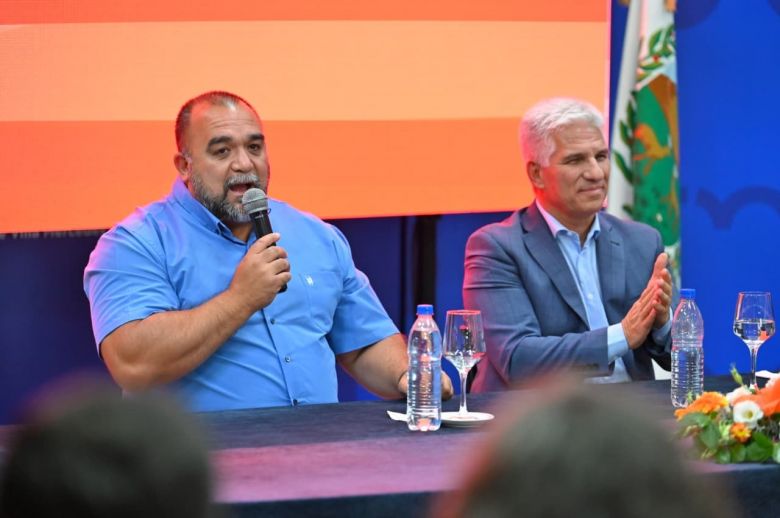 En Villa Mercedes, Poggi lanz&oacute; el Boleto Estudiantil Gratuito 2026