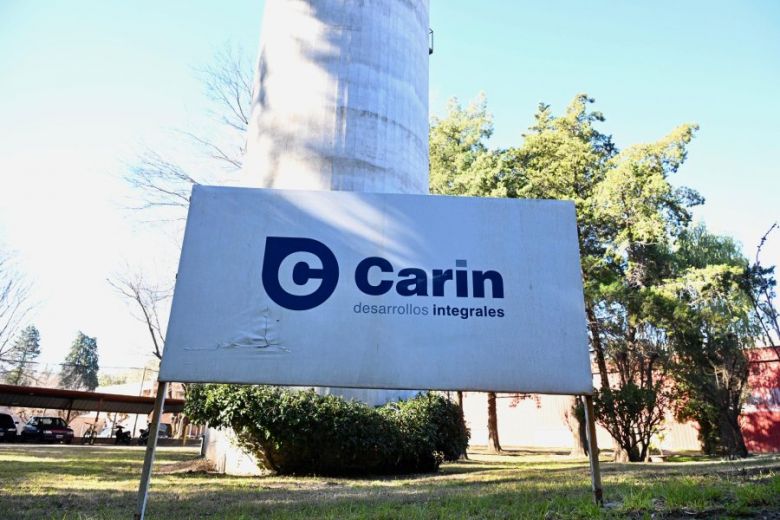 El Gobernador visit&oacute; la planta de Carin Puntana para conocer sus nuevos proyectos