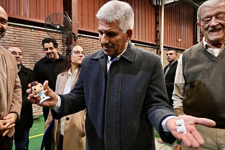 El Gobernador visit&oacute; la planta de Carin Puntana para conocer sus nuevos proyectos