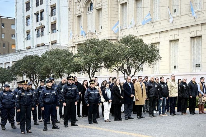 Con el izamiento de bandera, la ciudad de San Luis comenz&oacute; los festejos por su 432&deg; aniversario