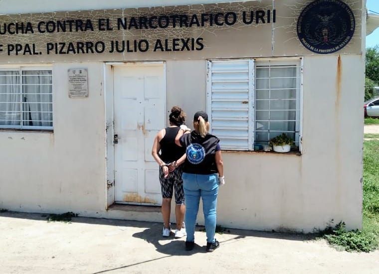 Trasladaron al Servicio Penitenciario a una mujer acusada de manejar dos kioscos de drogas